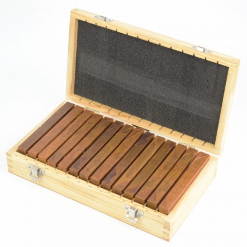 MHC 14 pairs Model No. 637-7960 Parallel: Accuracy 0.005mm. Width and length 10x150mm. Set Include: 10x(14-32)mm step by 2mm, 35-50mm in steps  Hardened and ground HRC 60-61, Complete in Wooden Case